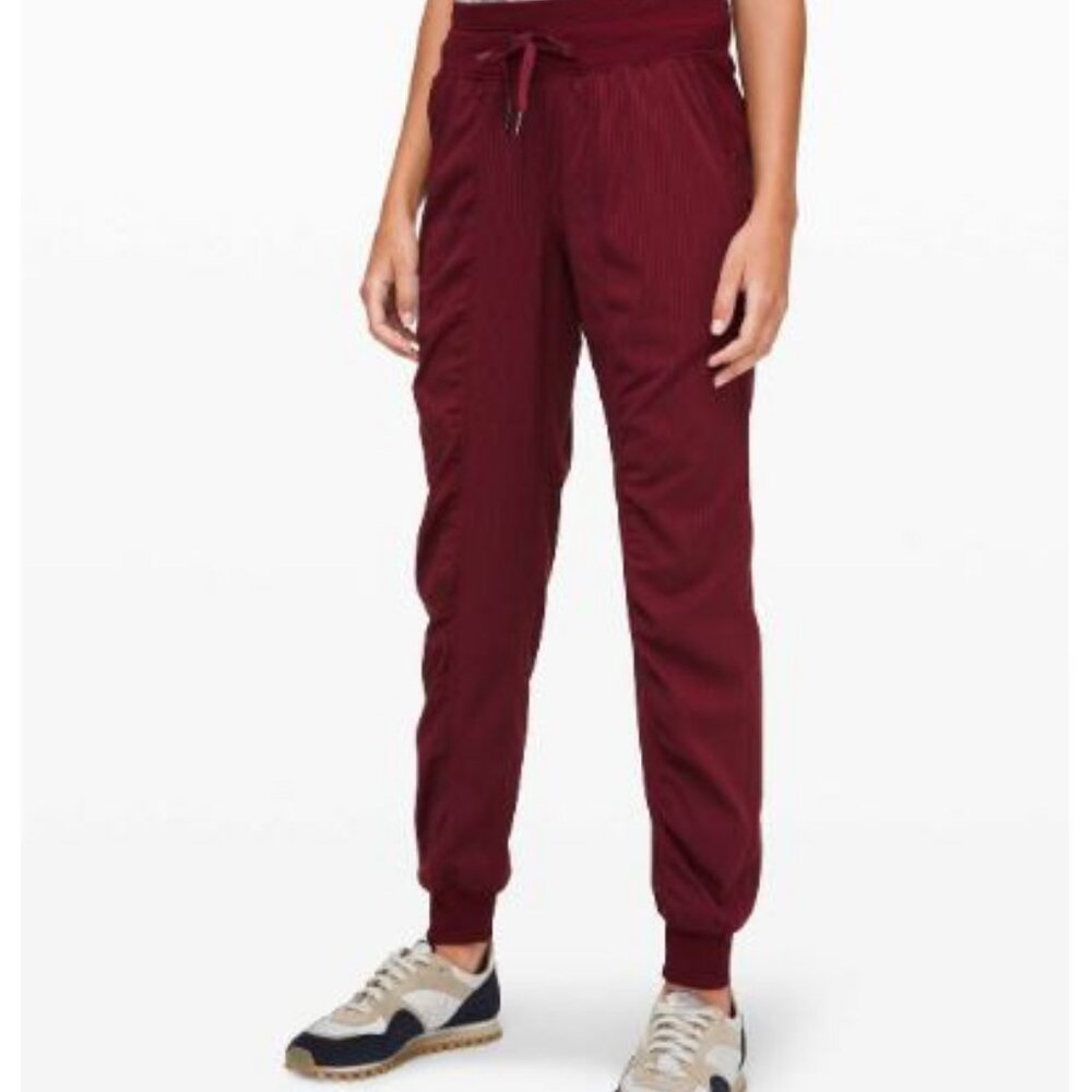 Ladies Lululemon dance studio midrise jogger size 6